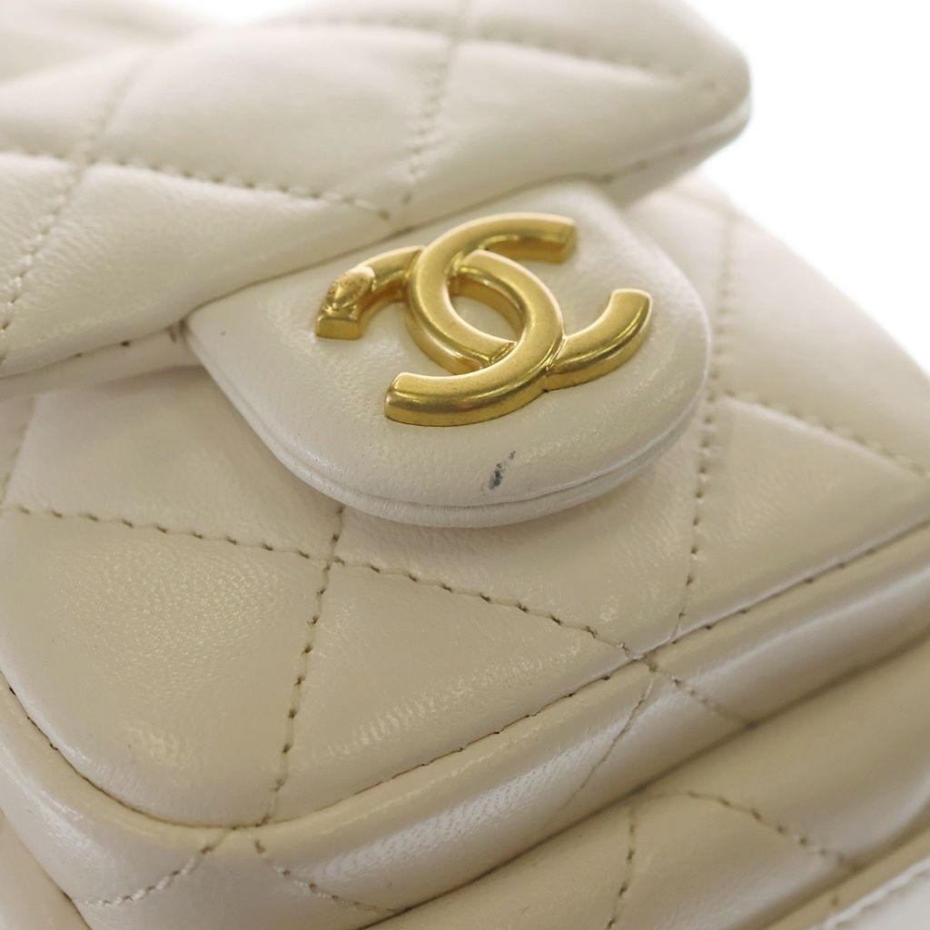 Chanel Quilted Large Hobo Chain Shoulder Bag Lambskin Gold White — view 7