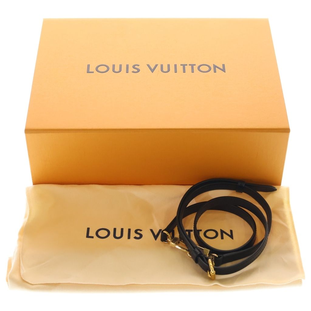 Louis Vuitton Monogram Dunne Side Trunk MM Leather 2-Way Shoulder Bag White — view 8