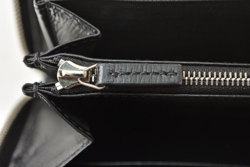 Gucci Wallet Interlocking GG Supreme Zip Around Gray Black — view 5