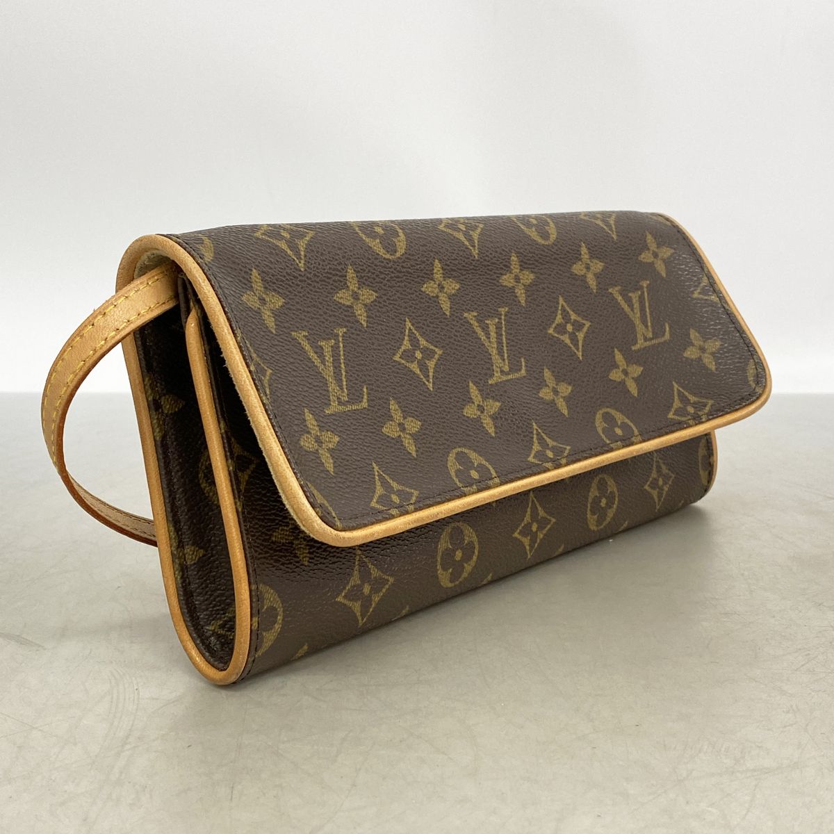 Louis Vuitton Shoulder Bag Monogram Pochette Twin GM Brown — view 2