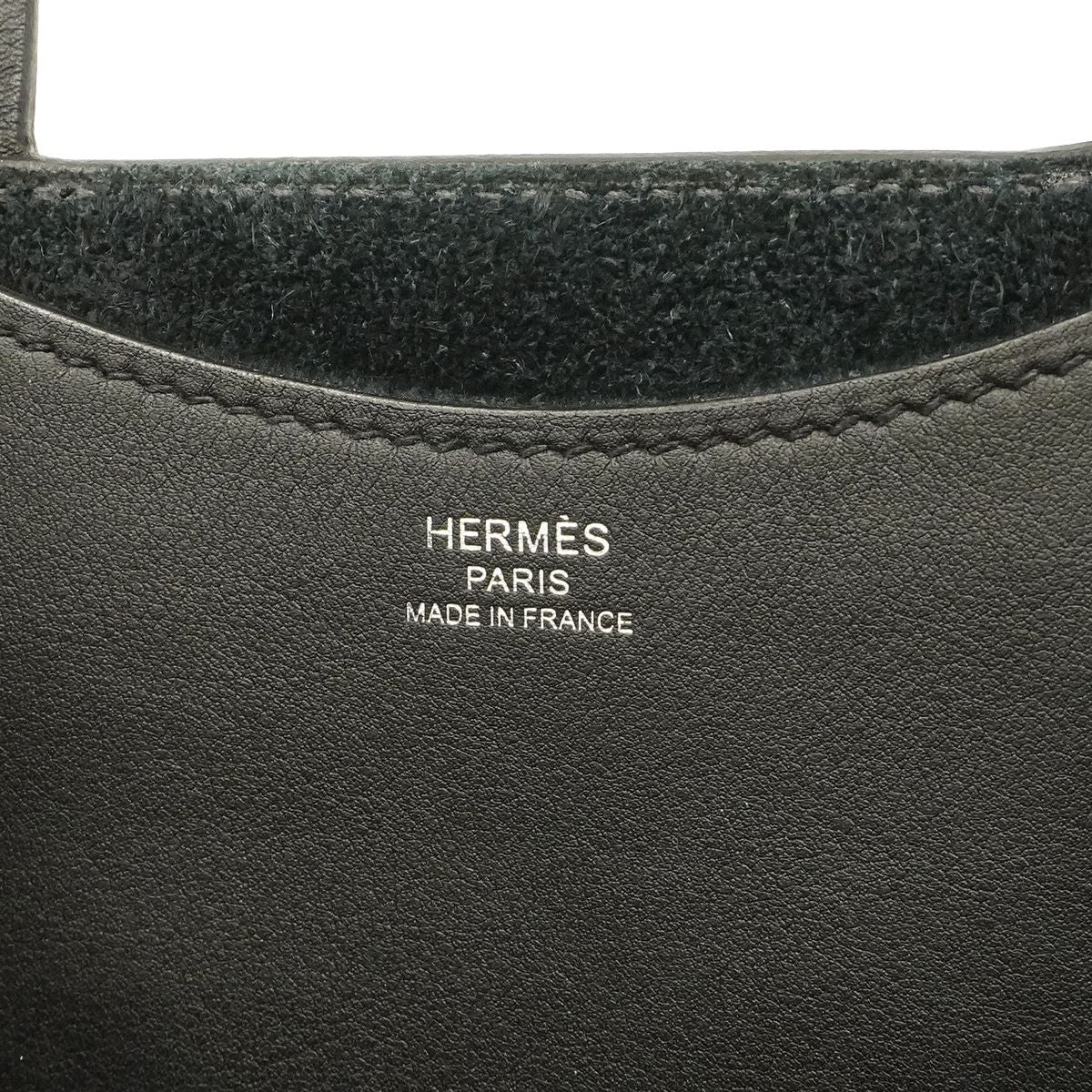 Hermes Handbag in the Loop 18 Taurillon Clemence Black Silver — view 5