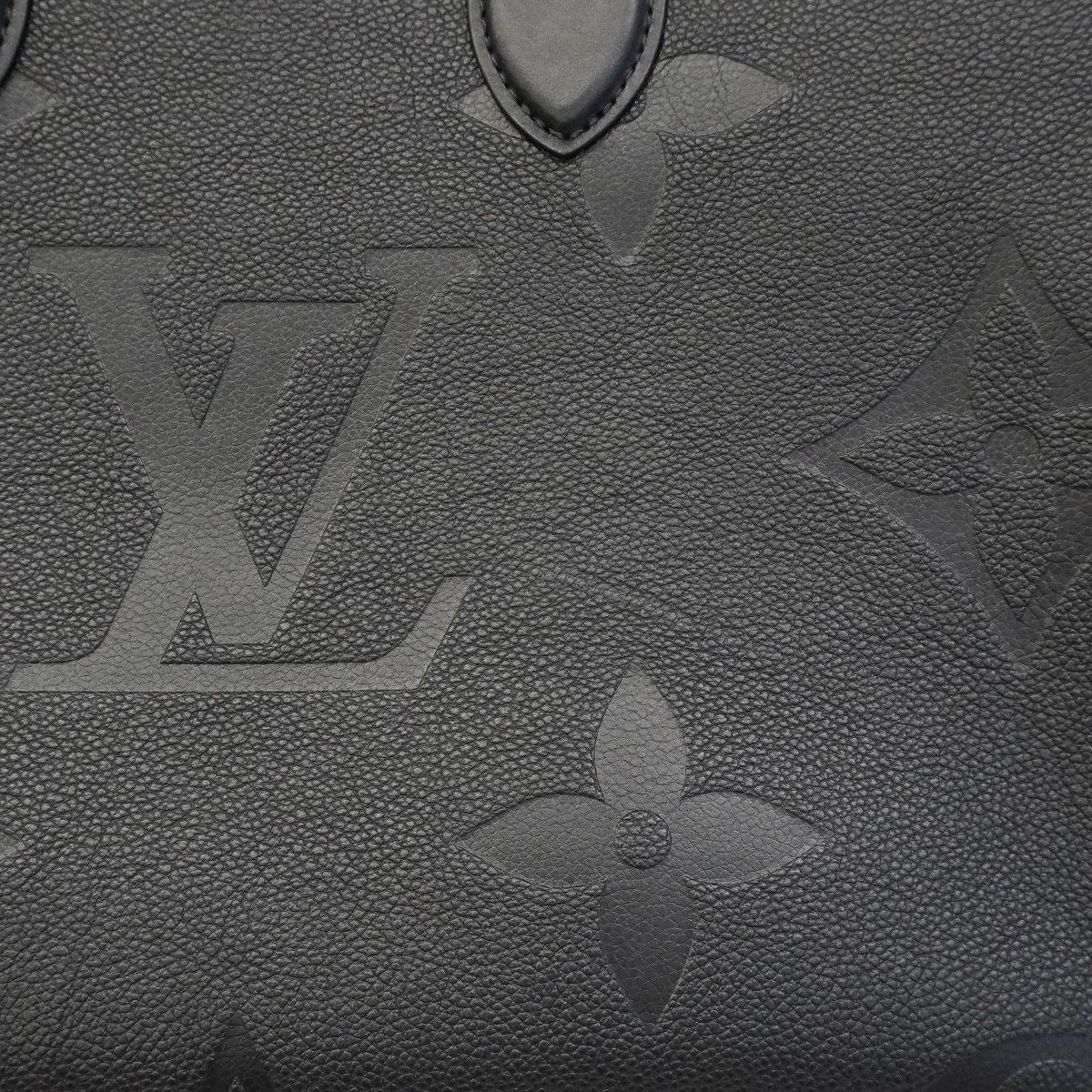 Louis Vuitton Tote Bag Monogram Empreinte On The Go MM Noir — view 7