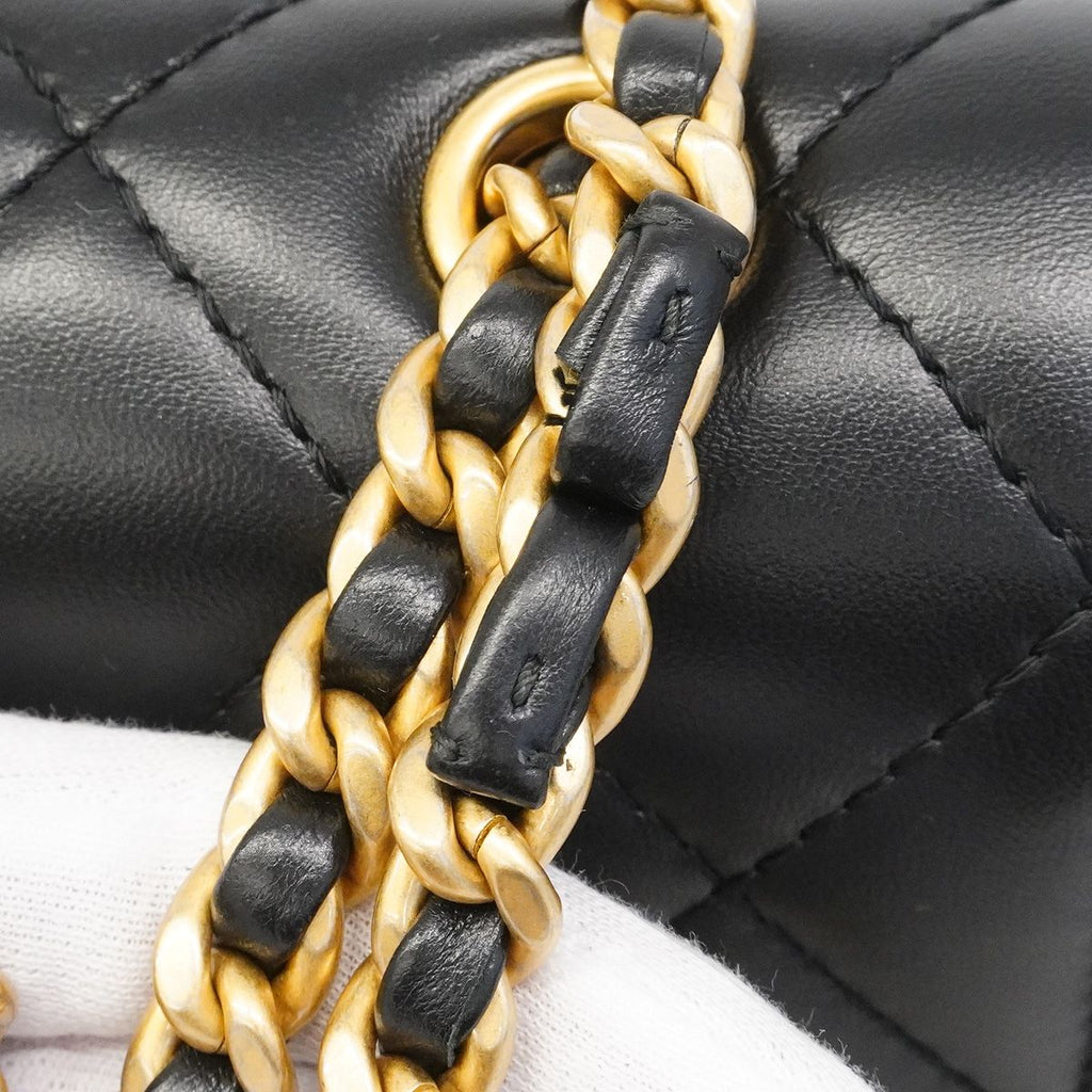 Chanel Shoulder Bag Quilted Lambskin Black Gold — view 6