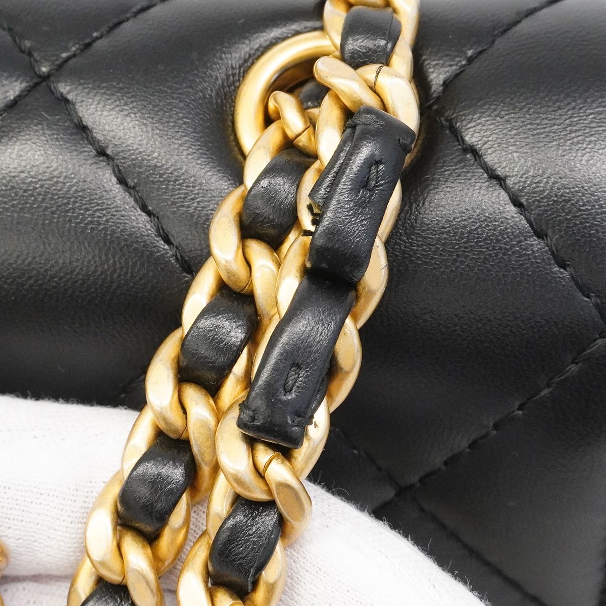 Chanel Shoulder Bag Quilted Lambskin Black Gold — view 6