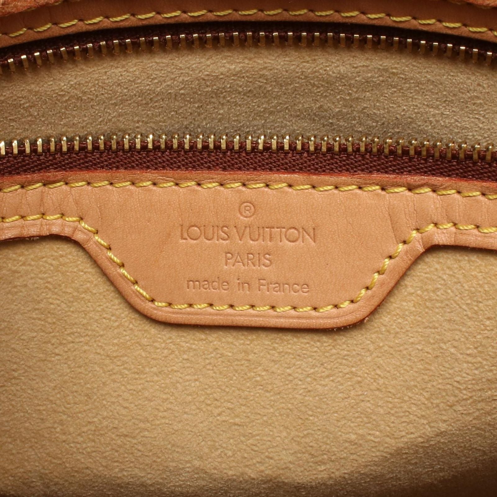 Louis Vuitton Shoulder Bag Looping GM Monogram Canvas Leather — view 4