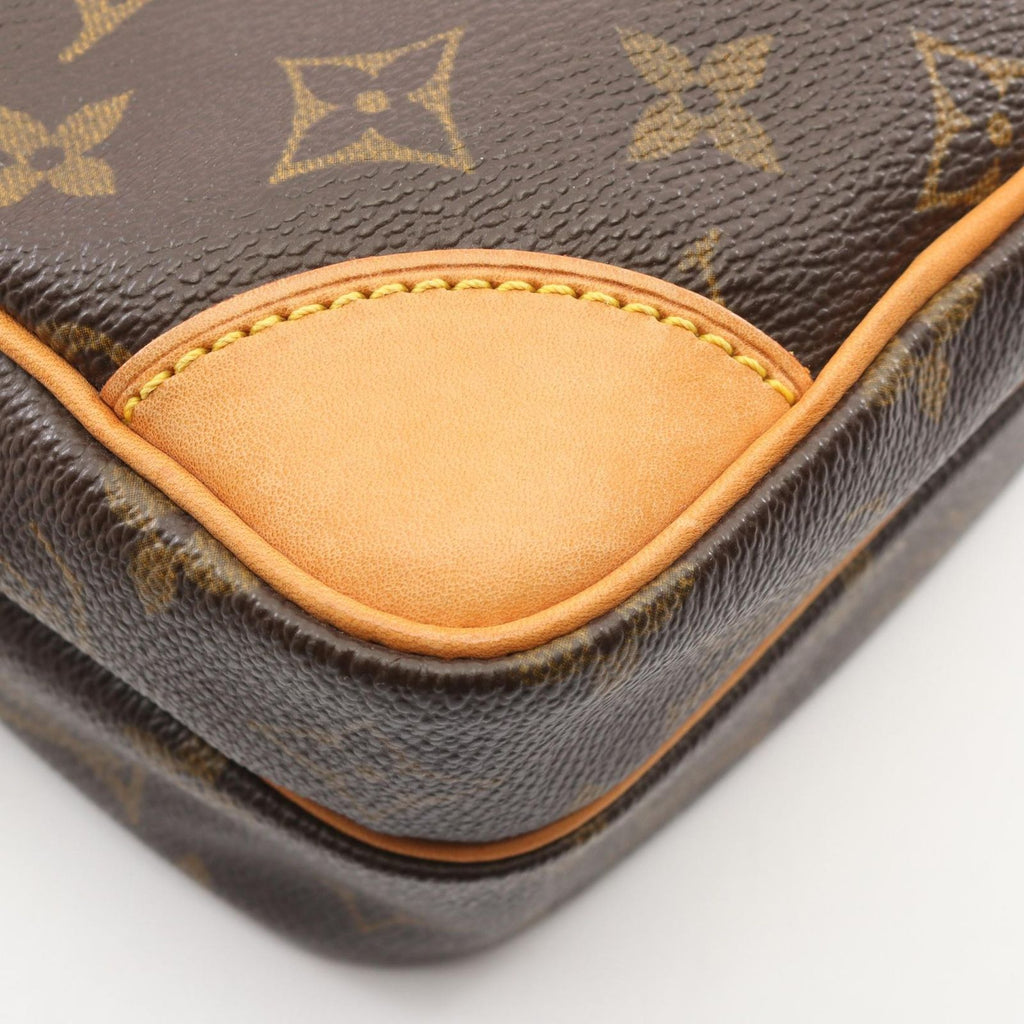 Louis Vuitton Shoulder Bag Amazon Monogram Canvas Leather — view 6