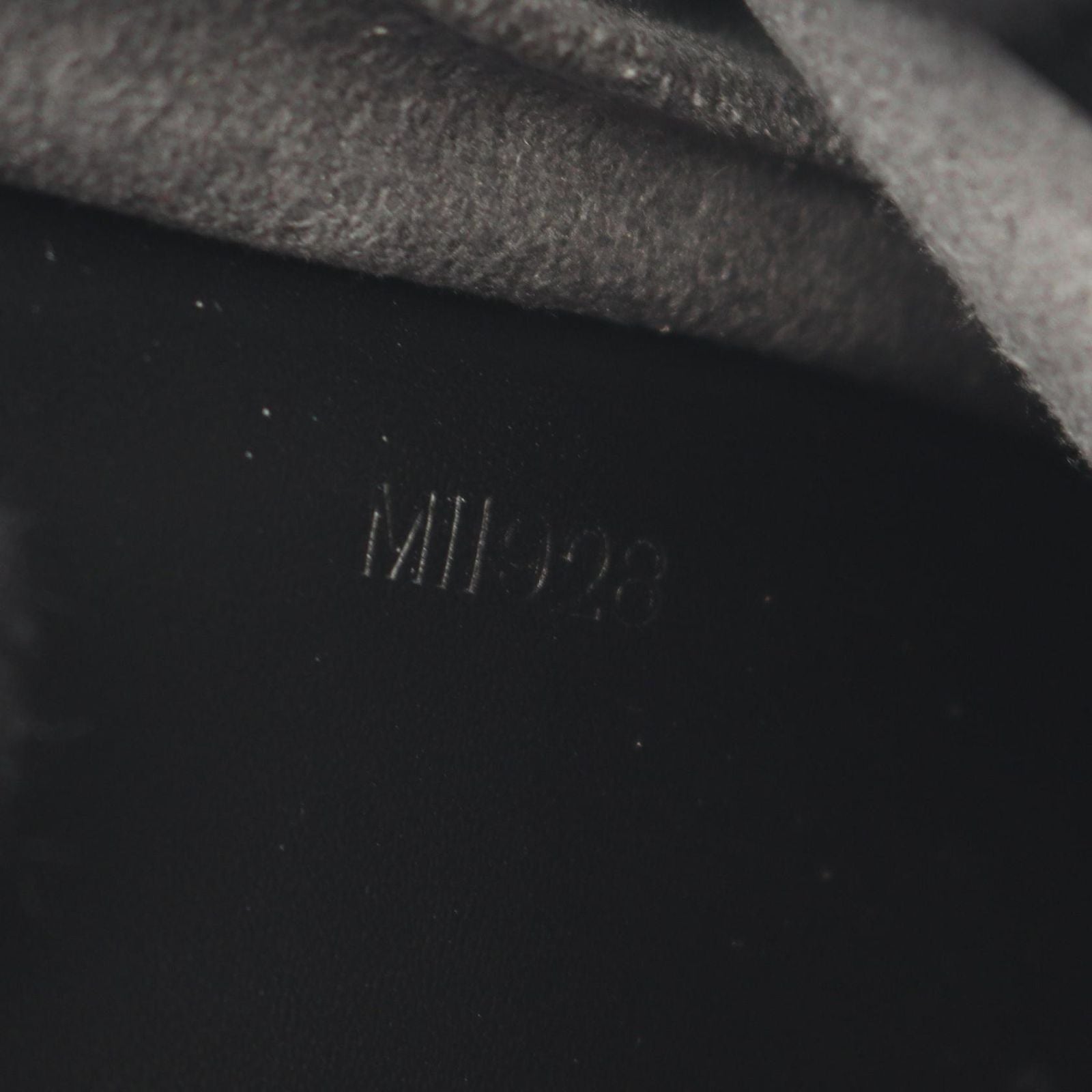 Louis Vuitton Pont Neuf Epi Noir Leather Handbag — view 5