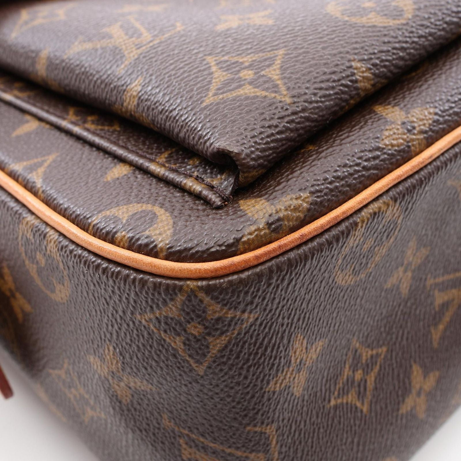 Louis Vuitton Shoulder Bag Viva Cite GM Monogram Canvas Leather — view 8