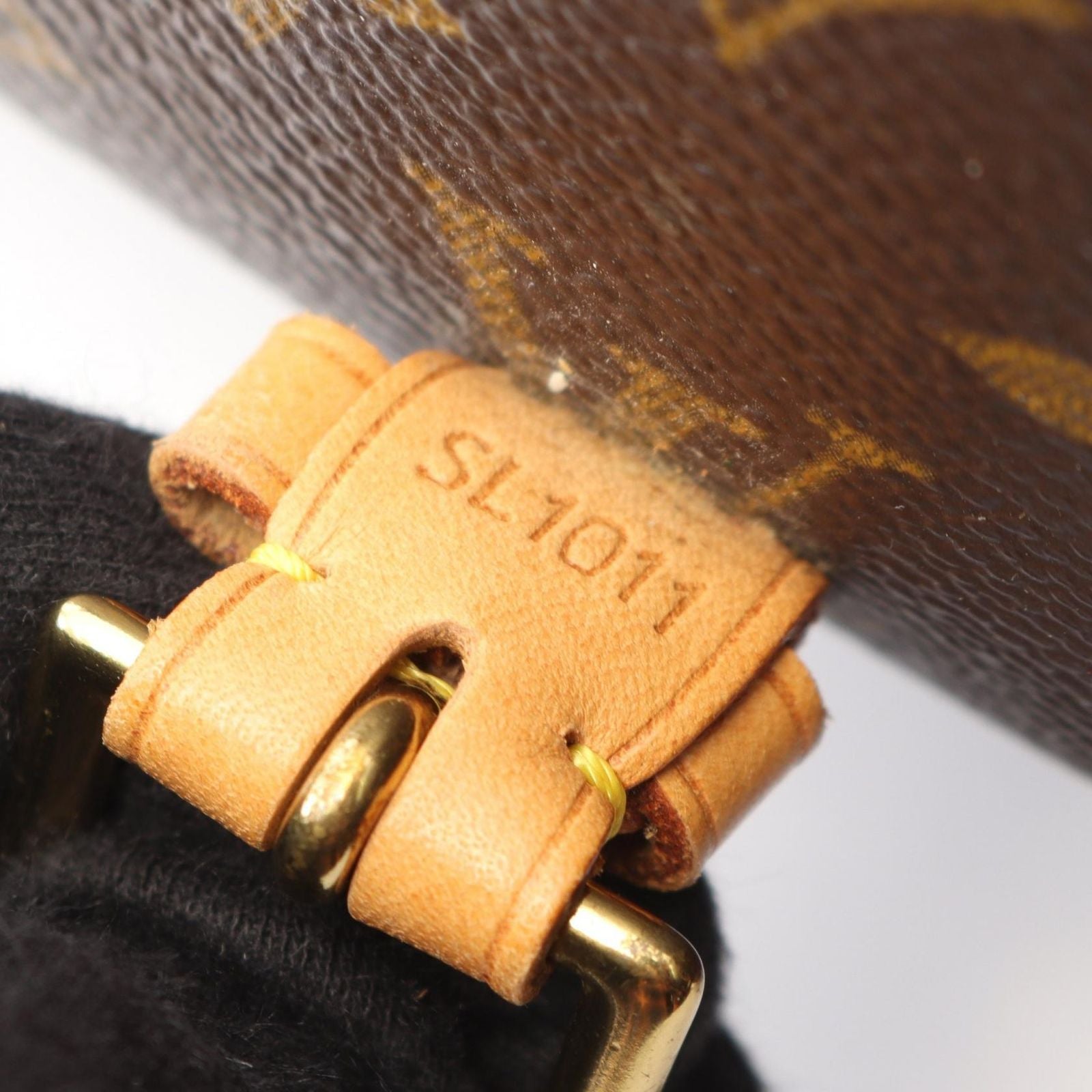 Louis Vuitton Shoulder Bag Solonge Monogram Canvas Leather — view 5