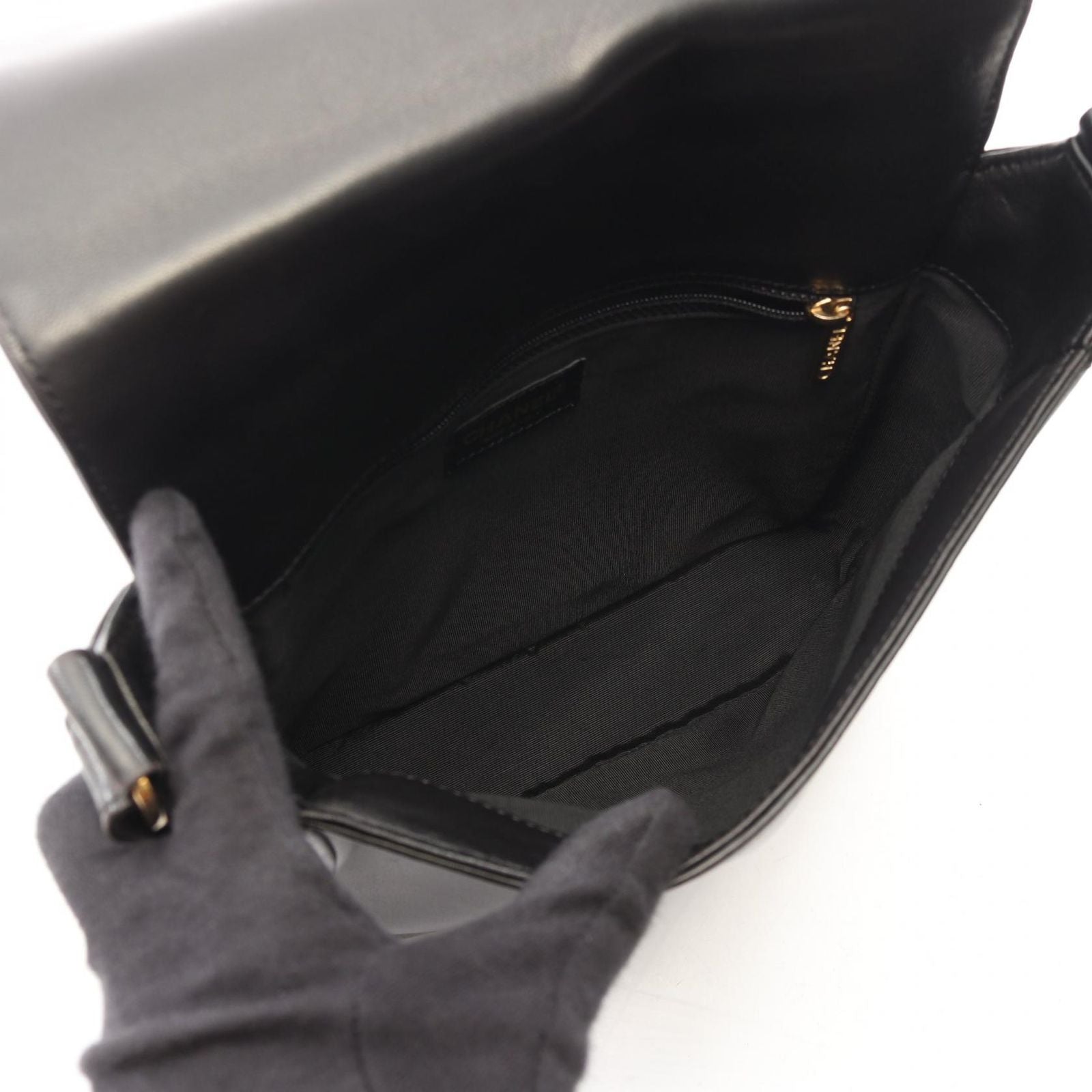 Chanel Shoulder Bag Choco Bar Black Lambskin CC Logo — view 3