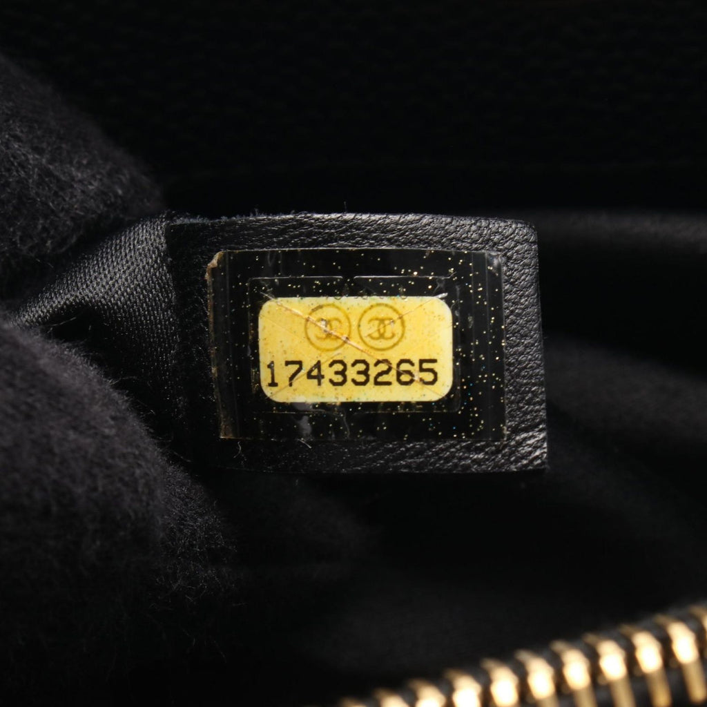 Chanel Tote Bag Quilted Grand Shopping GST Black Caviar Leather Chain — view 5