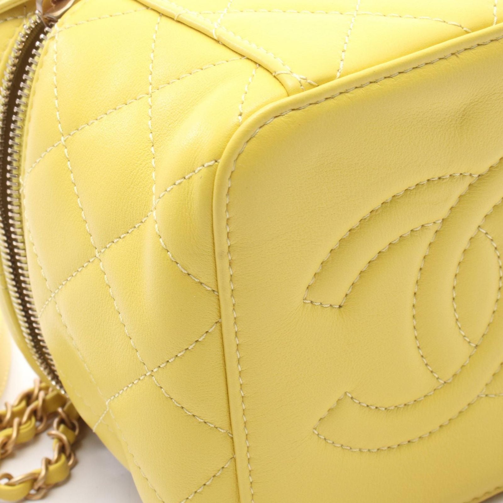 Chanel Shoulder Bag Quilted Yellow Leather Small Vanity 2-Way Chain — view 7