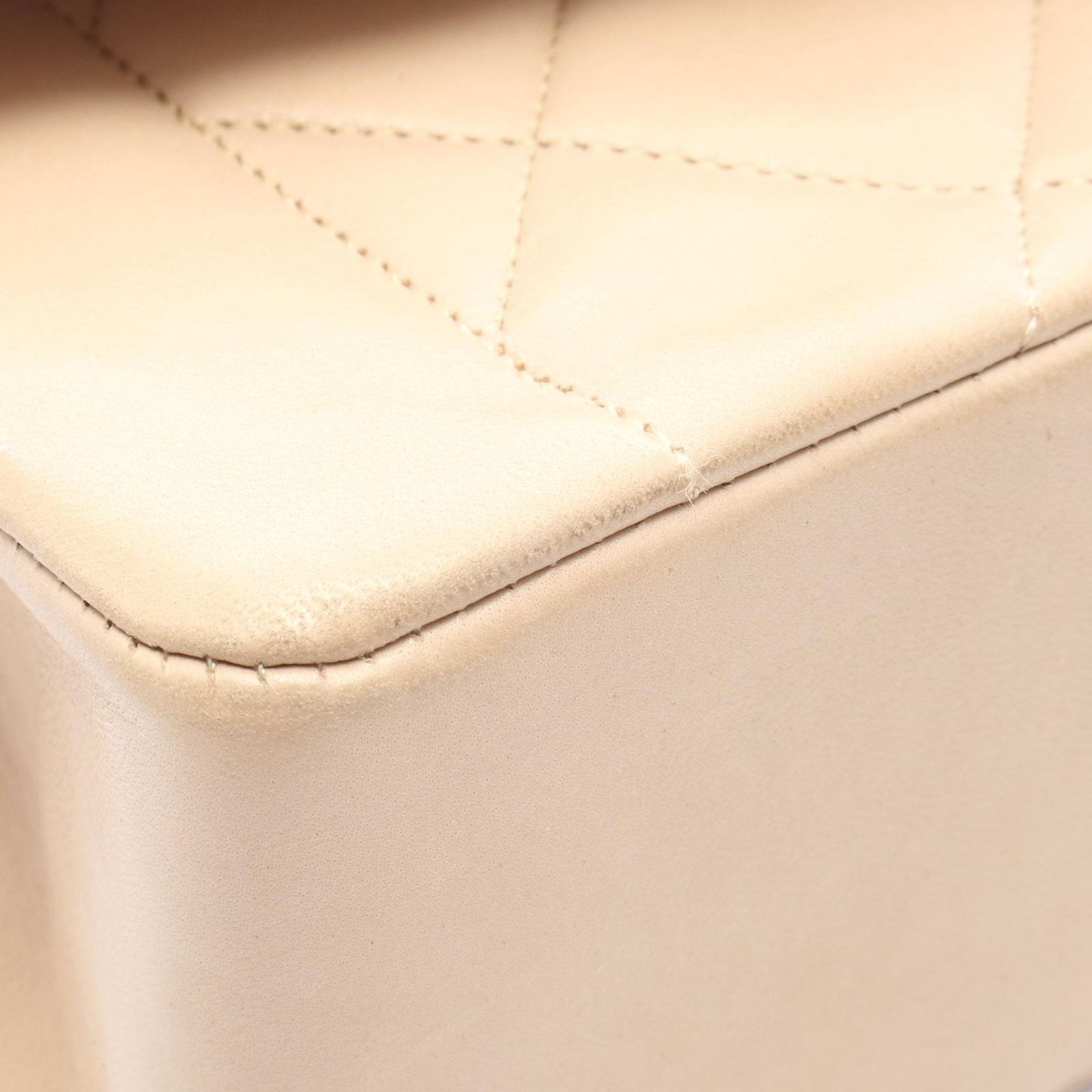 Chanel Shoulder Bag Quilted Diana Flap Light Beige Lambskin Chain — view 6