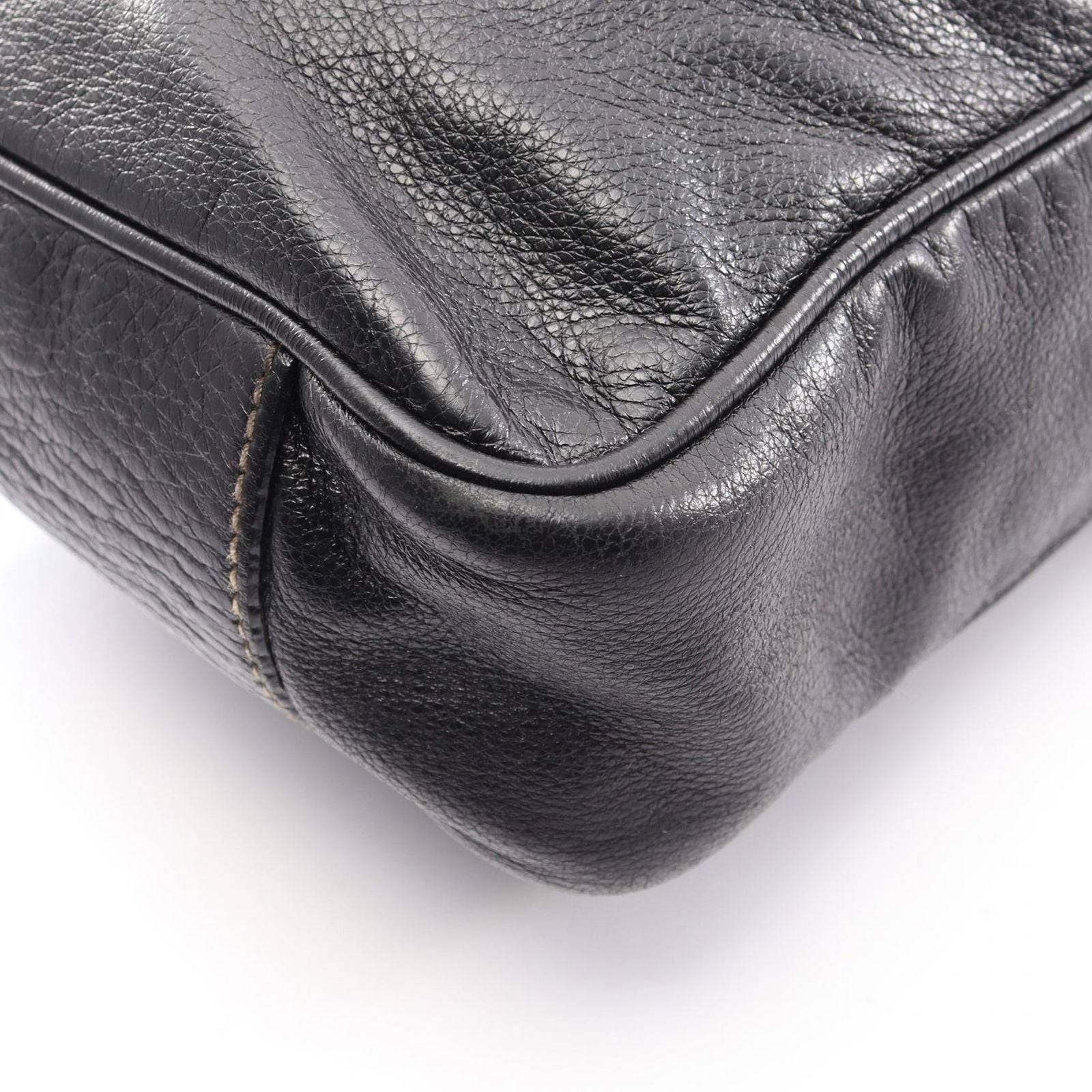 Gucci Shoulder Bag Crest Black Leather — view 6