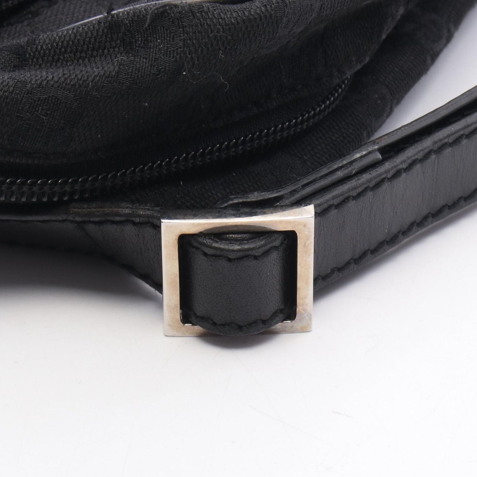 Gucci Shoulder Bag GG Canvas Black — view 7