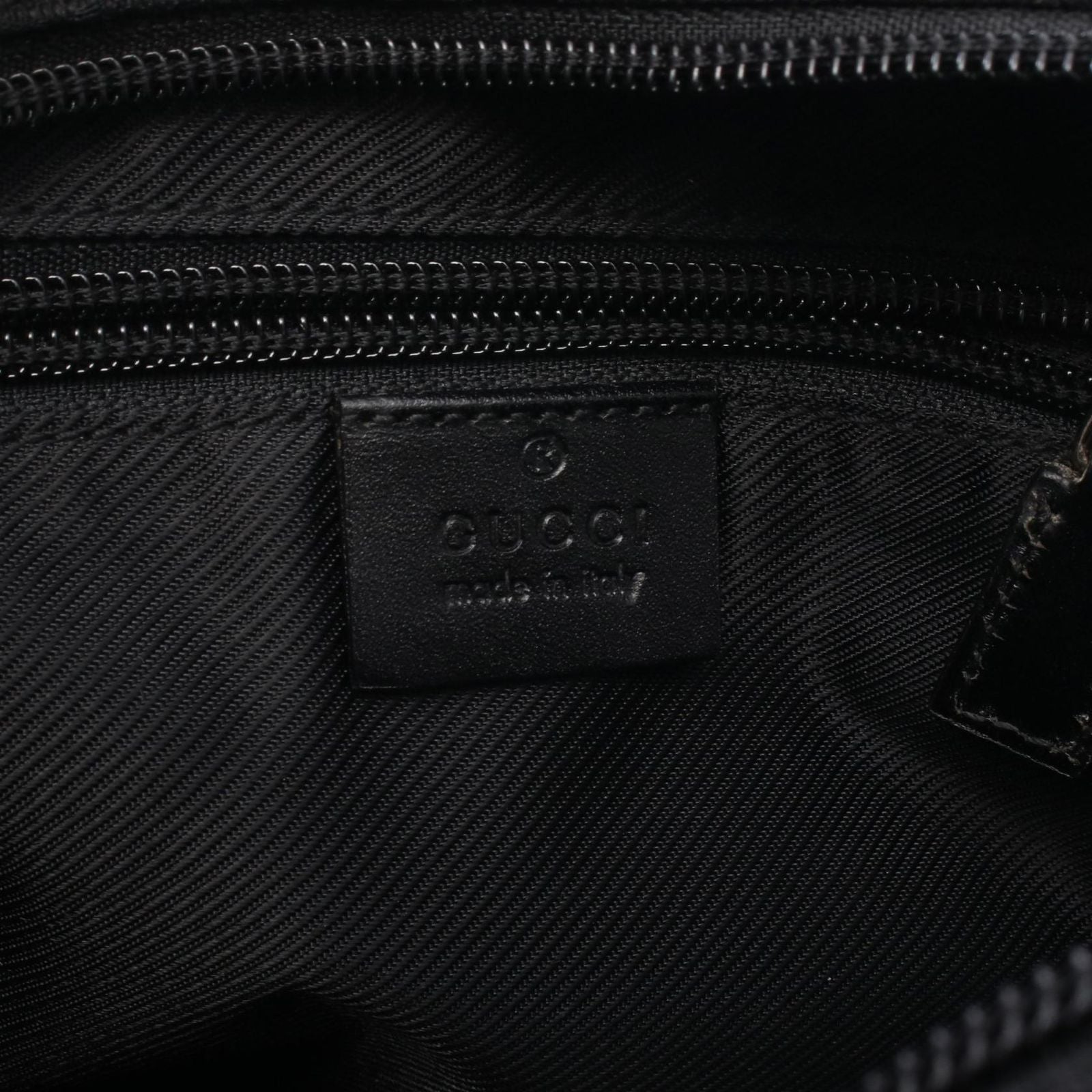 Gucci Shoulder Bag GG Canvas Black — view 4
