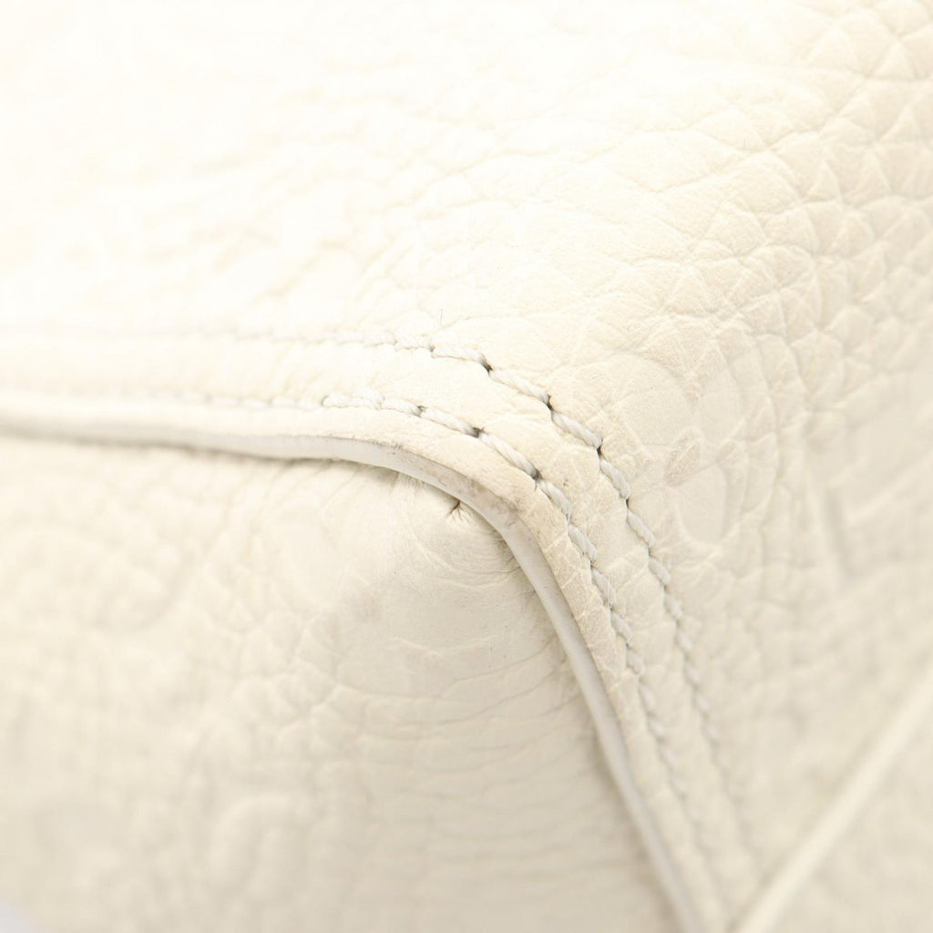 Louis Vuitton Shoulder Bag Triangle Messenger 2-Way White Leather — view 7