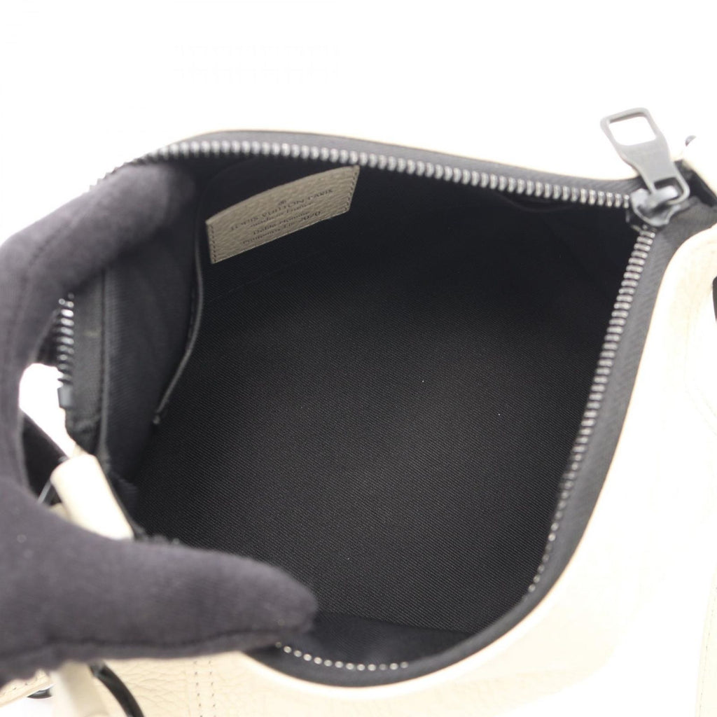 Louis Vuitton Shoulder Bag Triangle Messenger 2-Way White Leather — view 3