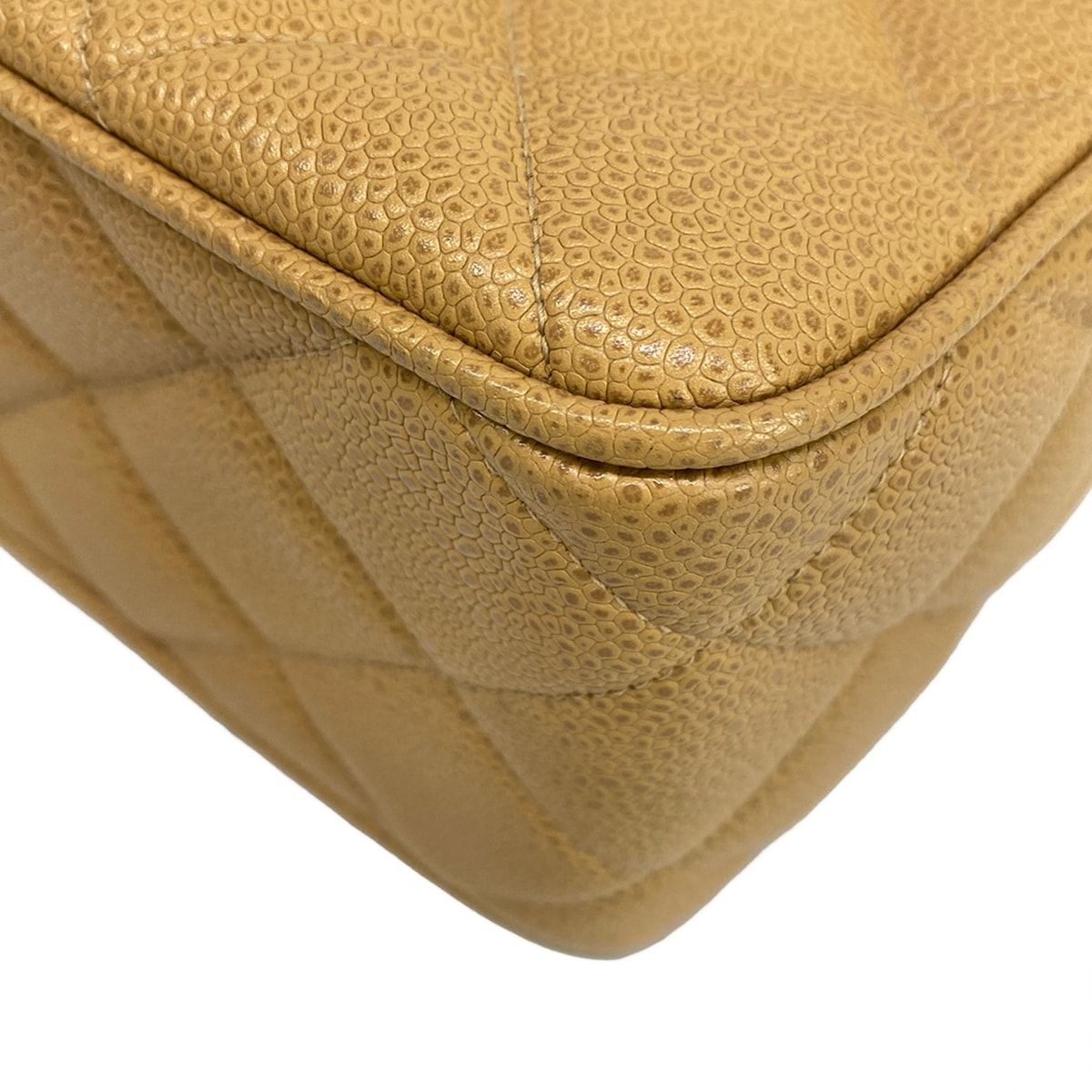 Chanel Shoulder Bag Quilted Beige Gold Chain Jumbo CC Logo — view 7