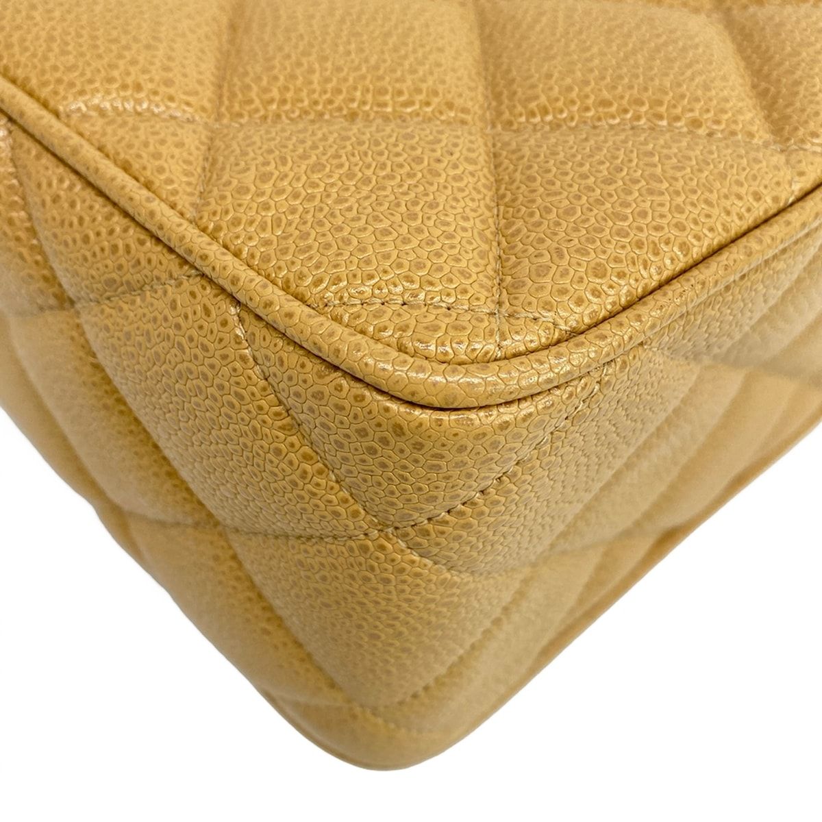Chanel Shoulder Bag Quilted Beige Gold Chain Jumbo CC Logo — view 8