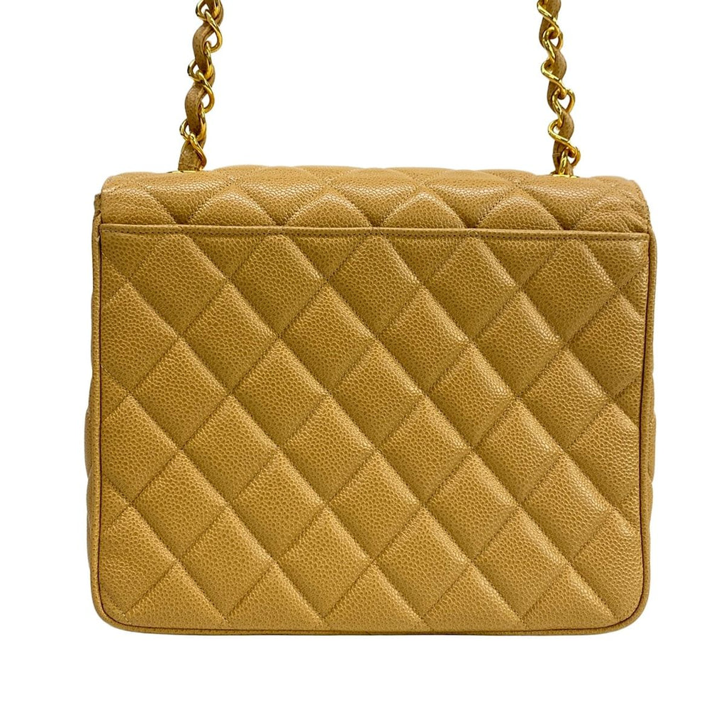 Chanel Shoulder Bag Quilted Beige Gold Chain Jumbo CC Logo — view 3