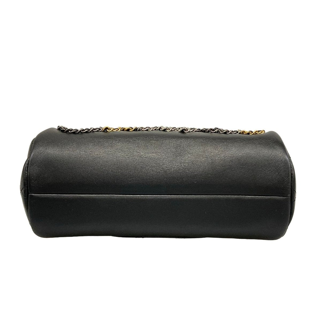 Chanel Shoulder Bag Black Chain Logo — view 5