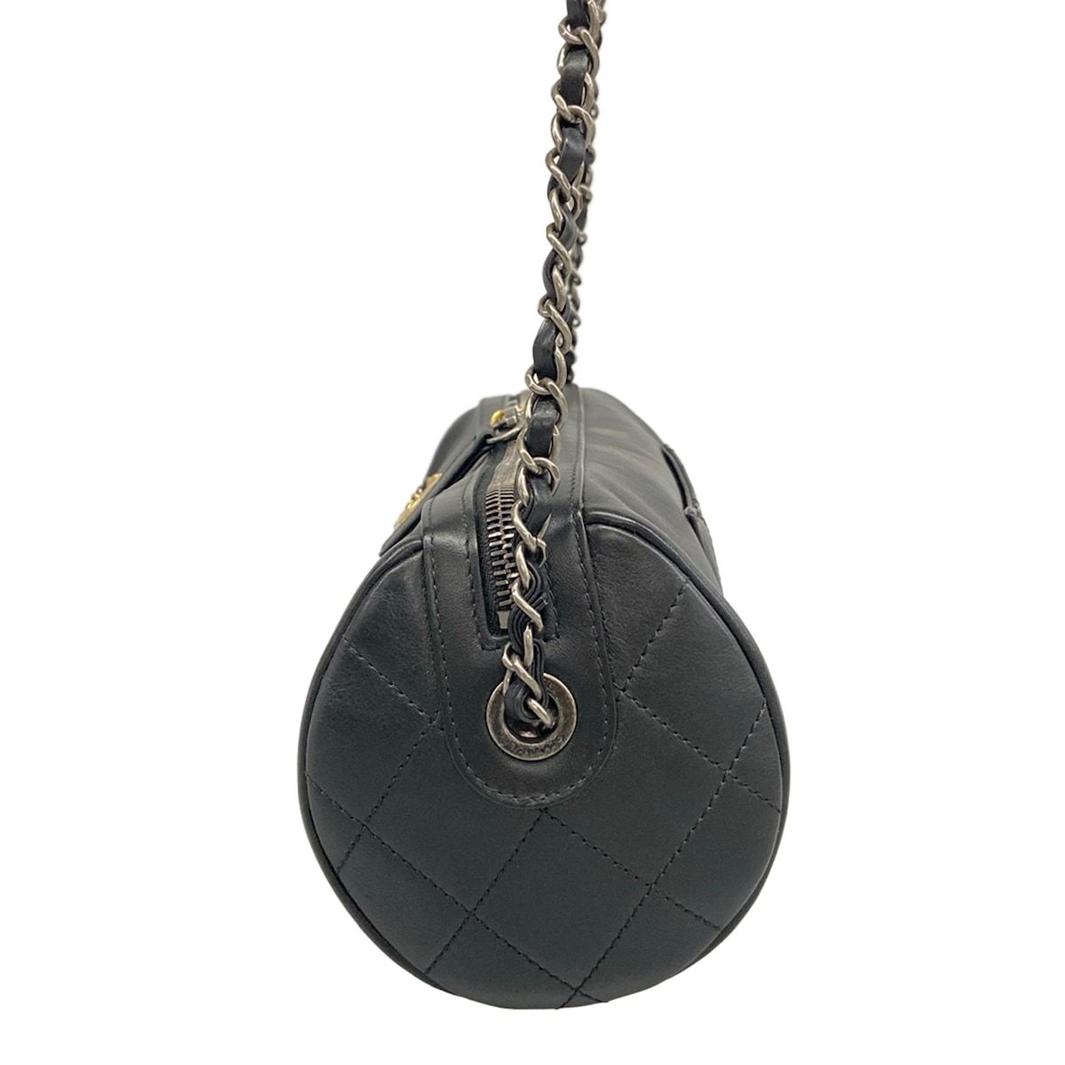 Chanel Shoulder Bag Black Chain Logo — view 4