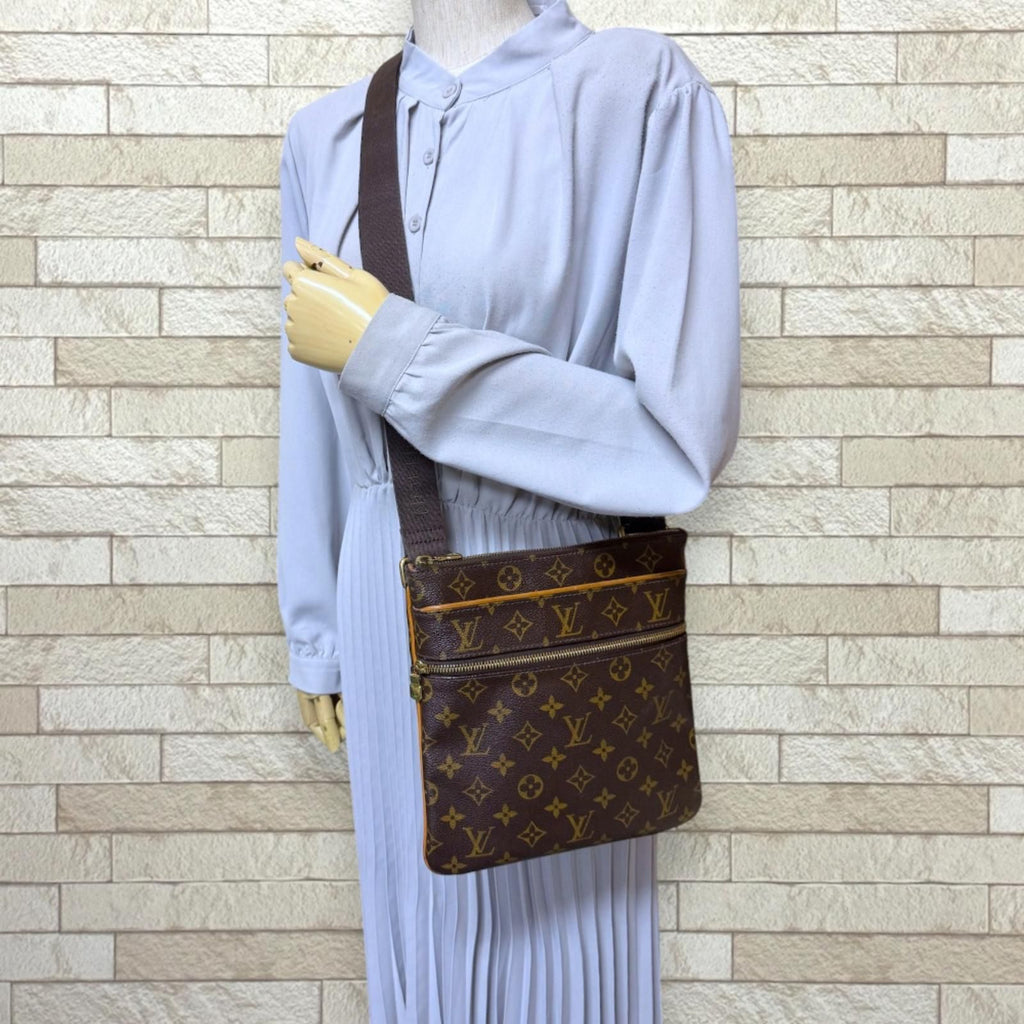 Louis Vuitton Pochette Valmy Monogram Shoulder Bag Canvas Brown Vintage — view 2