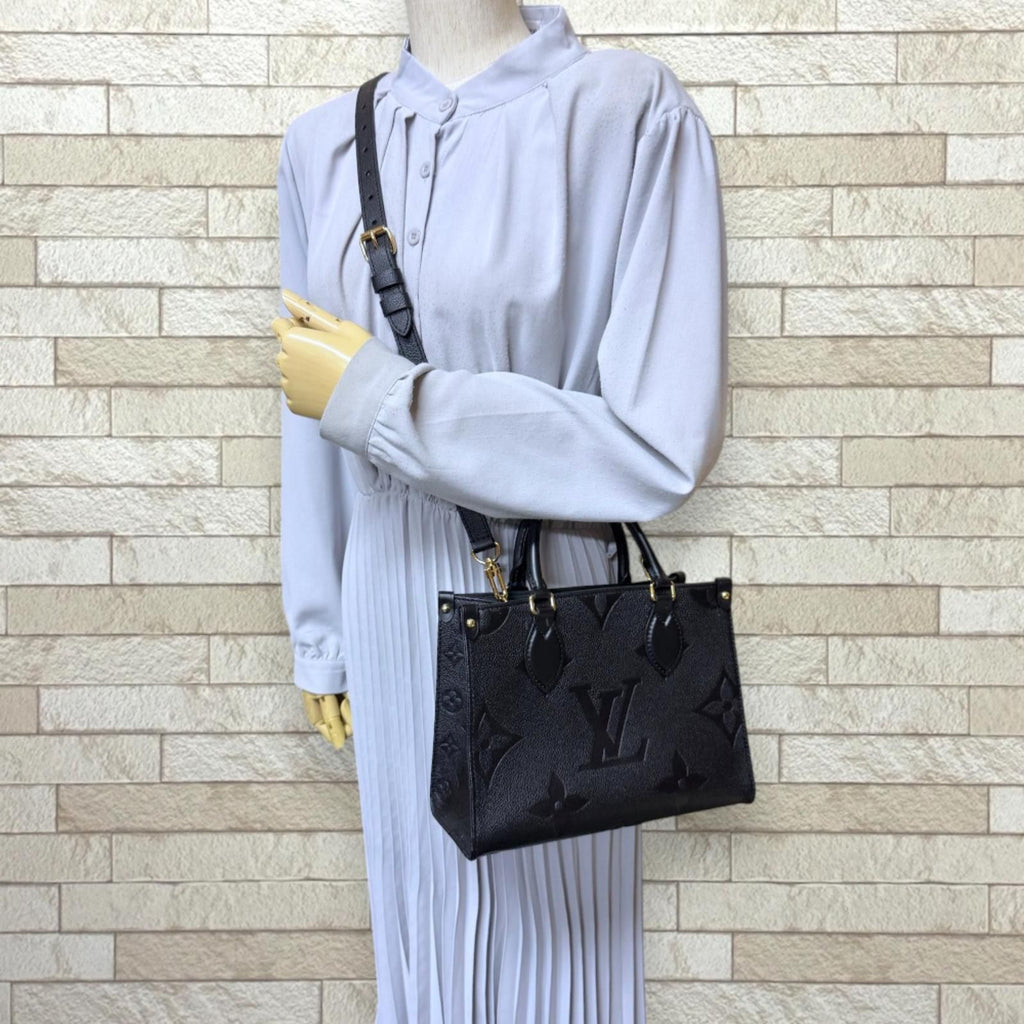 Louis Vuitton On The Go PM Monogram Empreinte Shoulder Bag Black Vintage — view 2