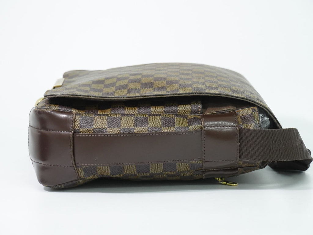 Louis Vuitton LV Bastille Damier Ebene Shoulder Bag Brown Vintage — view 4