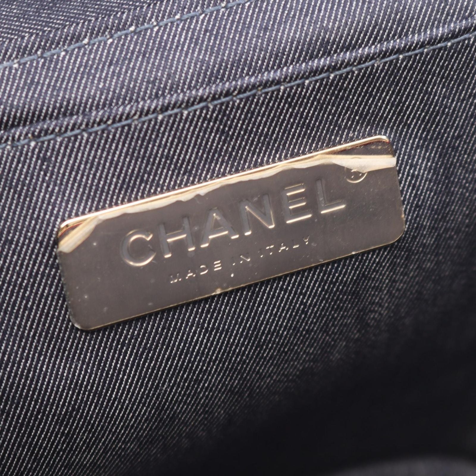 Chanel Handbag CC Logo 2-Way Pink Lambskin CC Vanity Chain — view 4