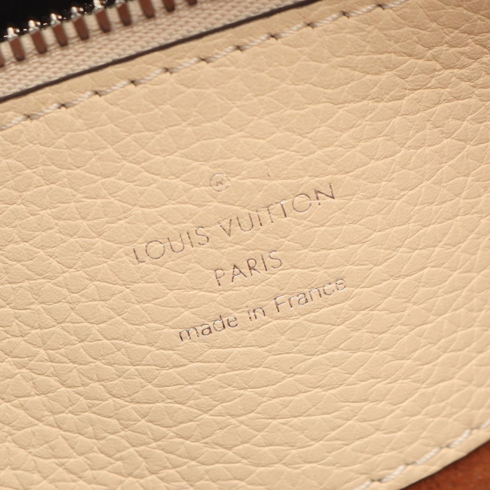 Louis Vuitton Handbag Bella Tote 2-Way Cream Leather — view 4