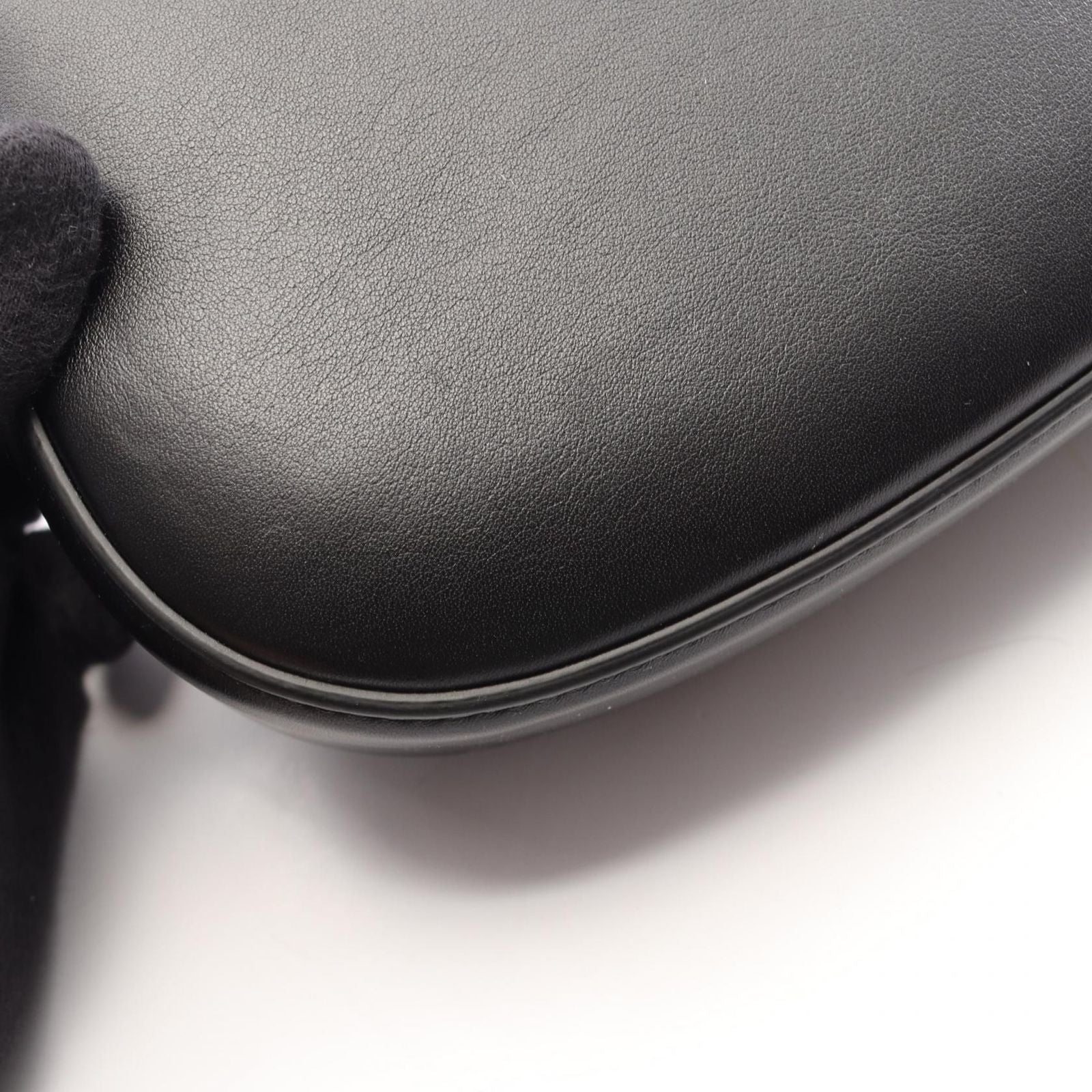 Gucci Bamboo Diva 2-Way Black Leather Handbag — view 7