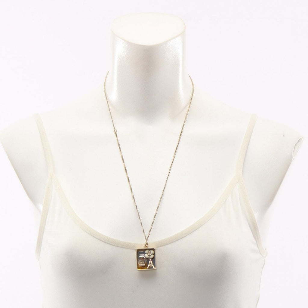 Chanel Necklace No5 Camellia — view 5