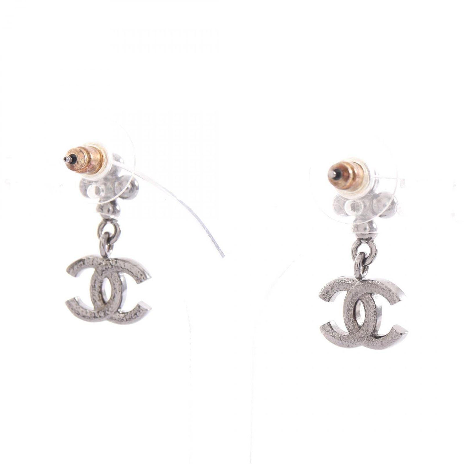 Chanel Earrings CC Logo — view 2