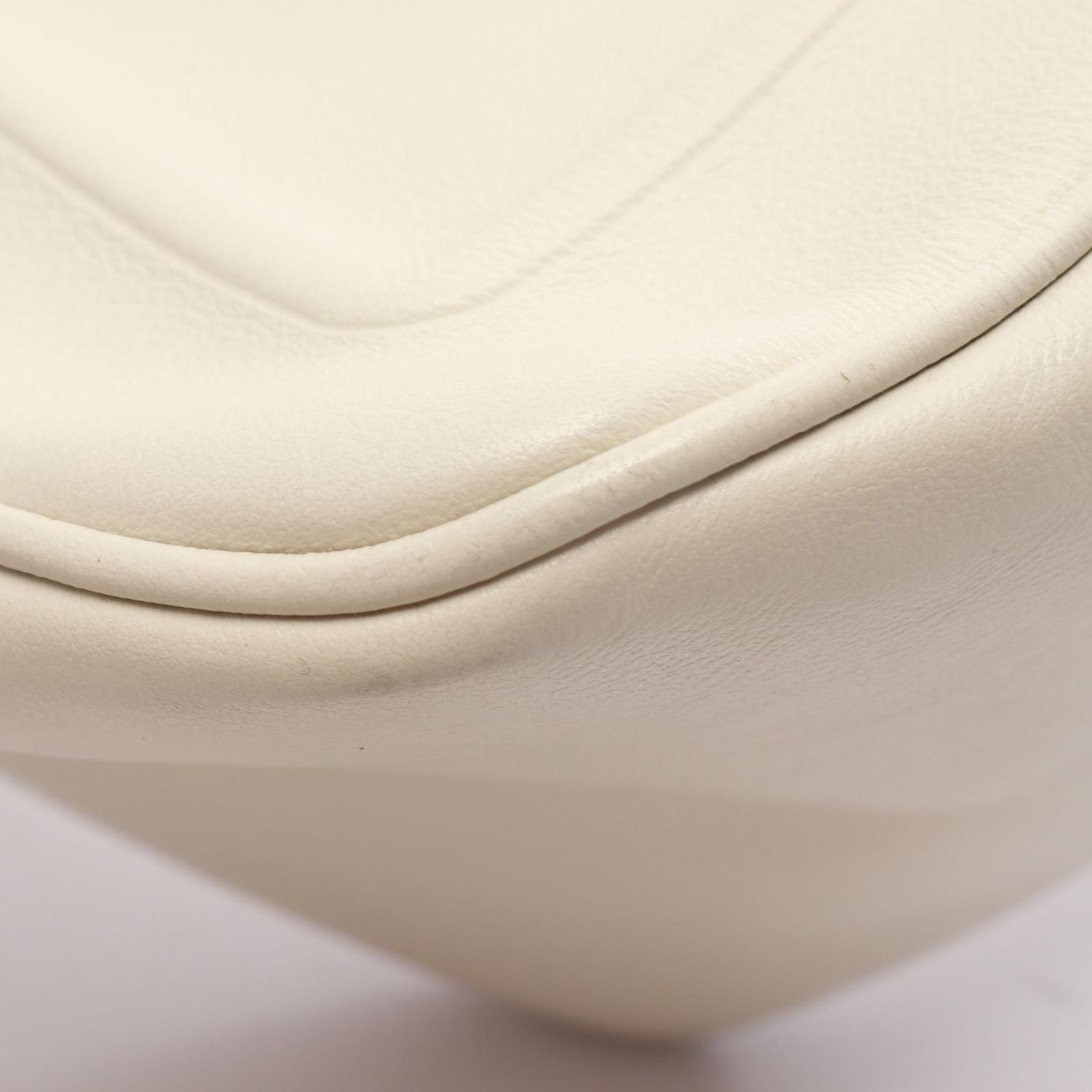 Prada Shoulder Bag Triangle White Black Leather — view 5