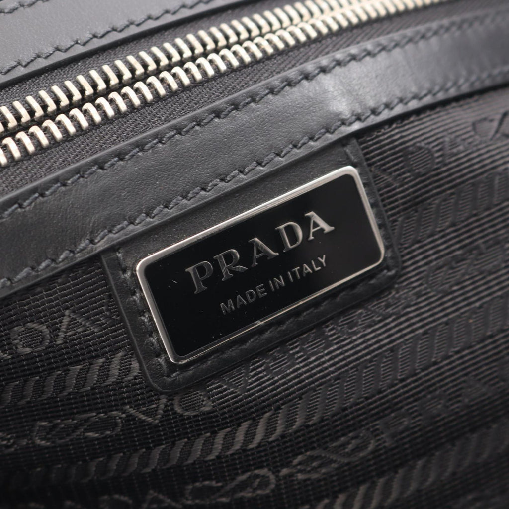 Prada Shoulder Bag Vitello Daino Triangle Black Leather — view 4