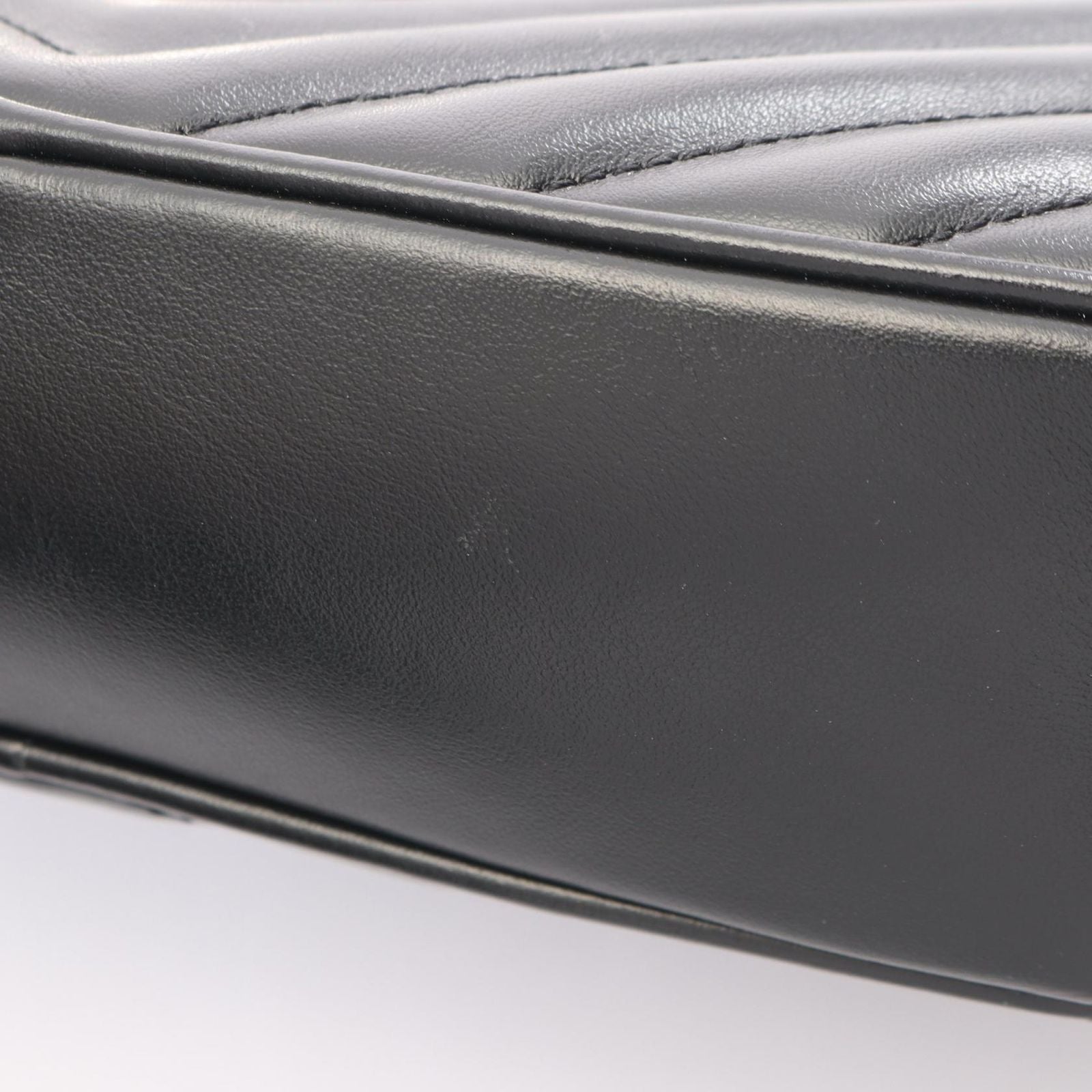 Saint Laurent Paris Shoulder Bag Lou Black Leather — view 5