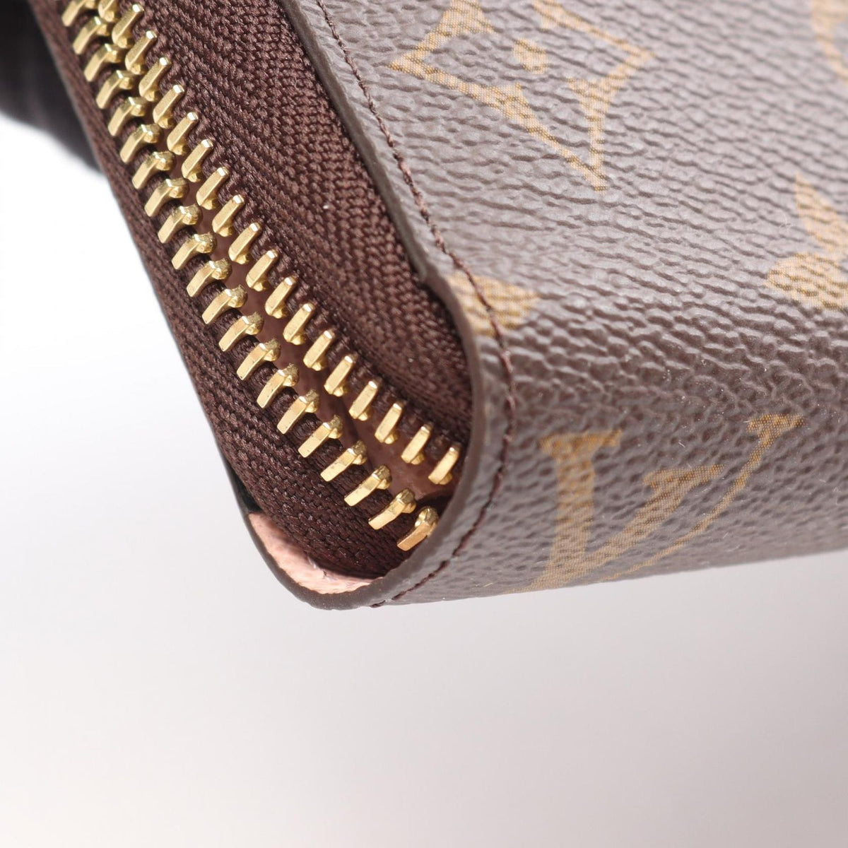 Louis Vuitton Round Wallet Zippy Monogram Rose Ballerine Canvas Leather — view 6