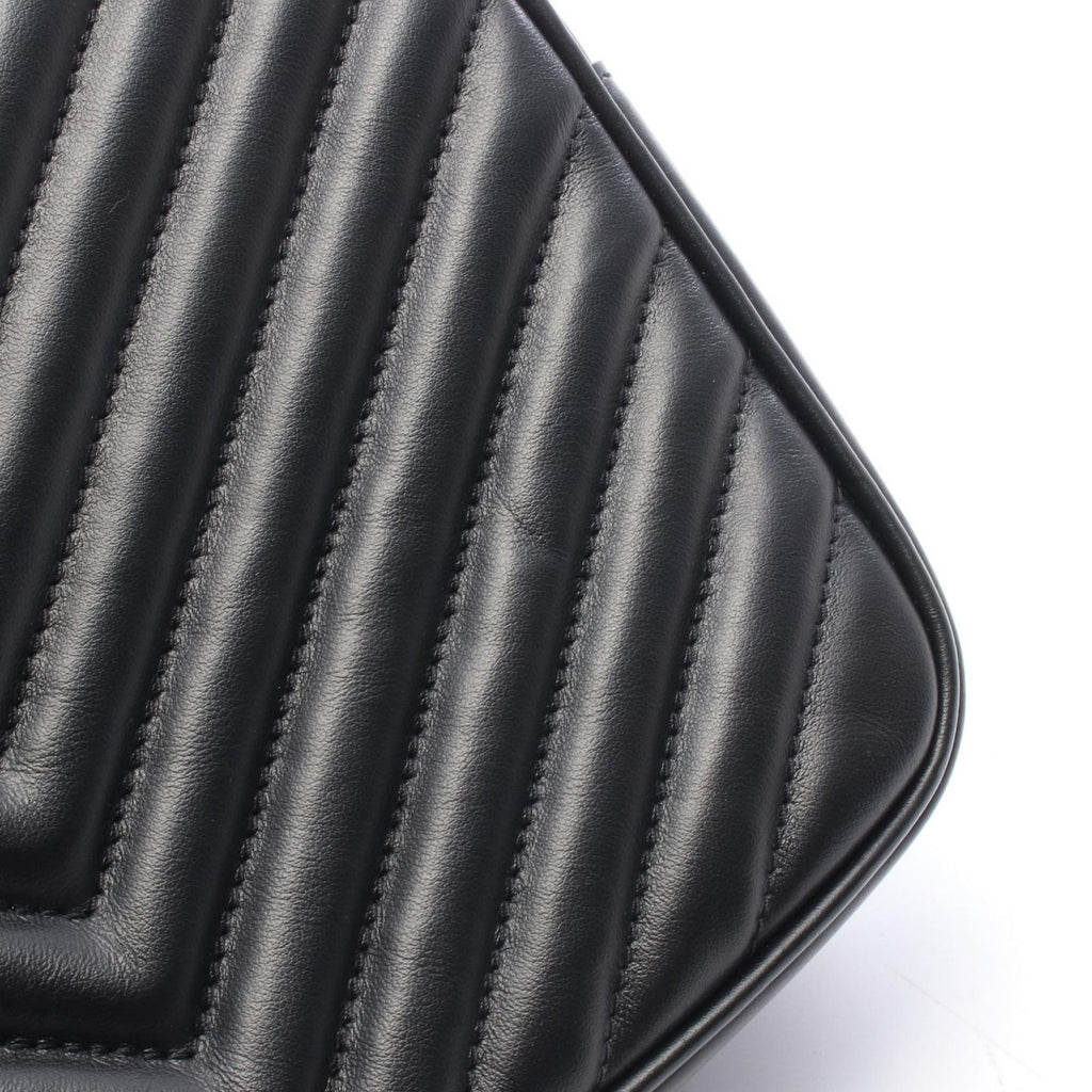 Saint Laurent Paris Shoulder Bag Lou Black Leather — view 5