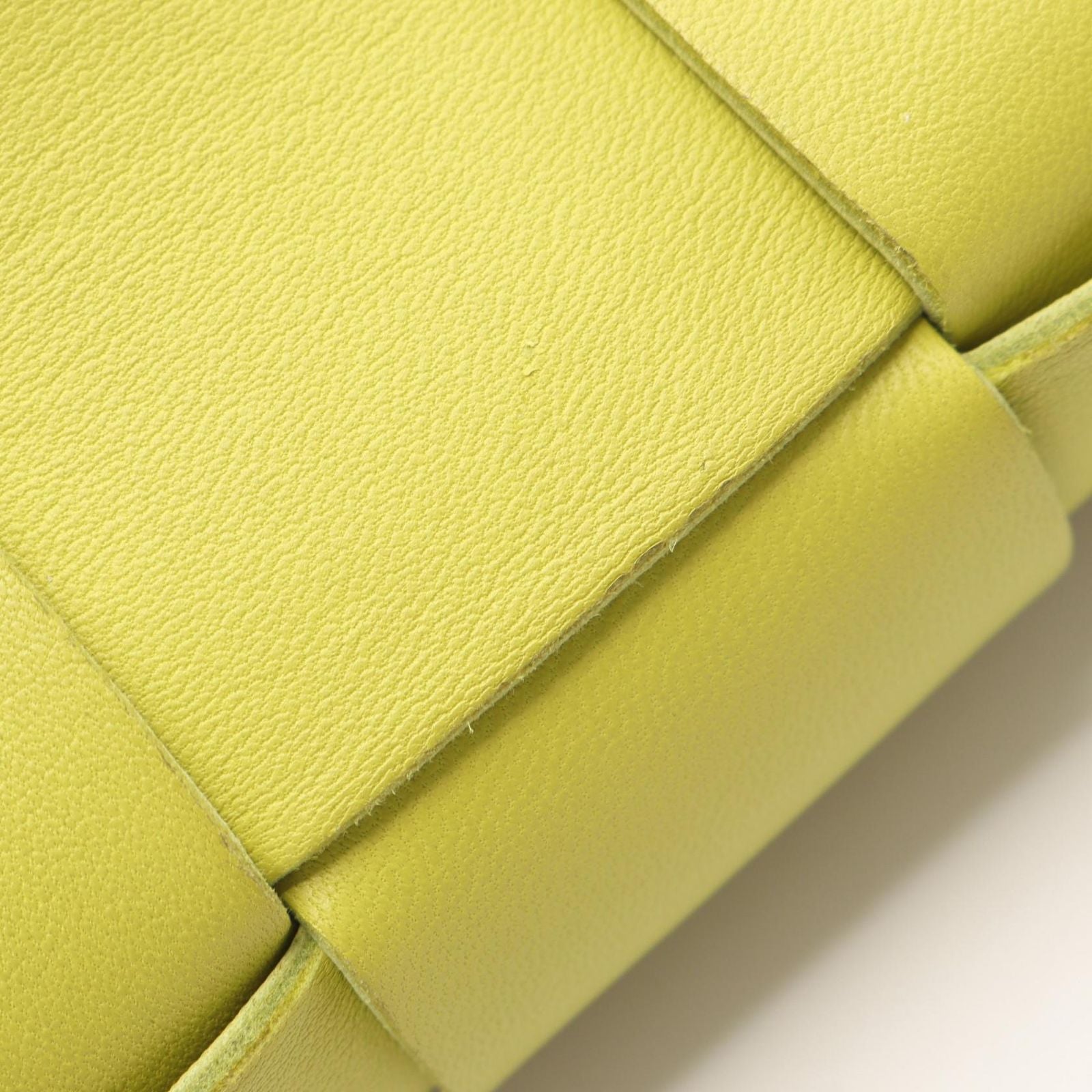 Bottega Veneta Waist Bag Cassette Maxi Intrecciato Yellow Green Leather — view 7