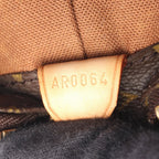Louis Vuitton Tote Bag Cabas Mezzo Monogram Canvas Leather — view 5