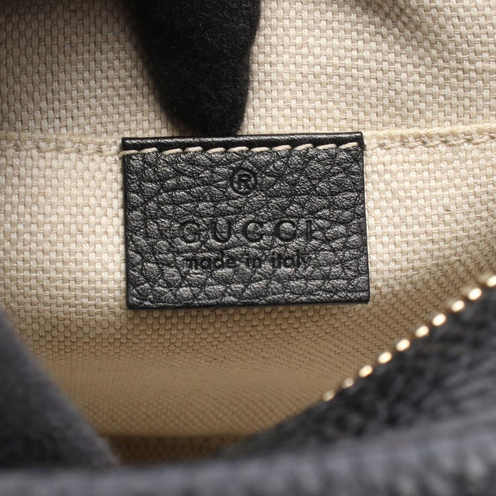 Gucci Shoulder Bag Soho Edge Coating GG Interlocking Black Leather Small — view 4
