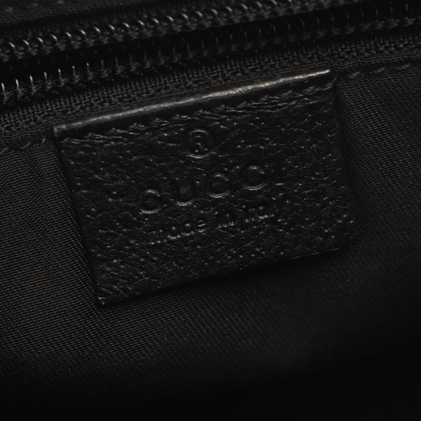 Gucci Shoulder Bag GG Canvas Black — view 4