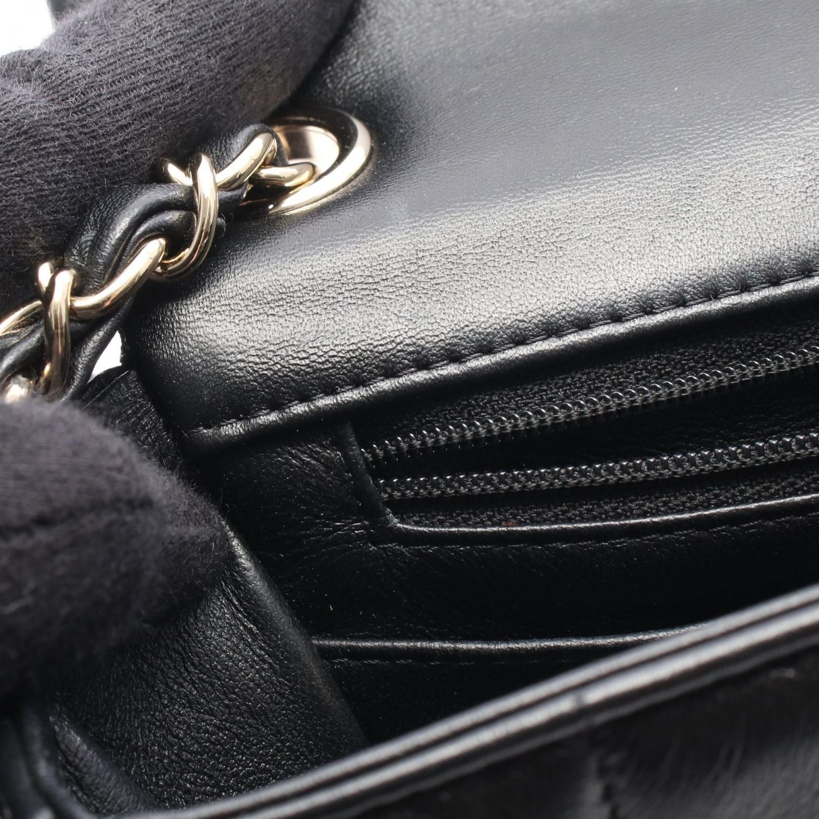 Chanel Shoulder Bag Choco Bar Mini Flap Black Leather Mini Chain — view 7