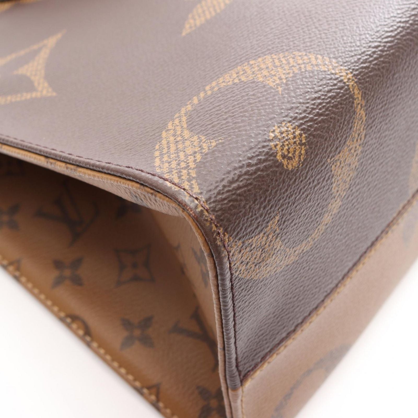 Louis Vuitton Tote Bag On The Go MM Monogram Giant Reverse Canvas Leather — view 7