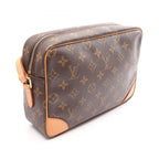 Louis Vuitton Shoulder Bag Trocadero 27 Monogram Canvas Leather — view 2