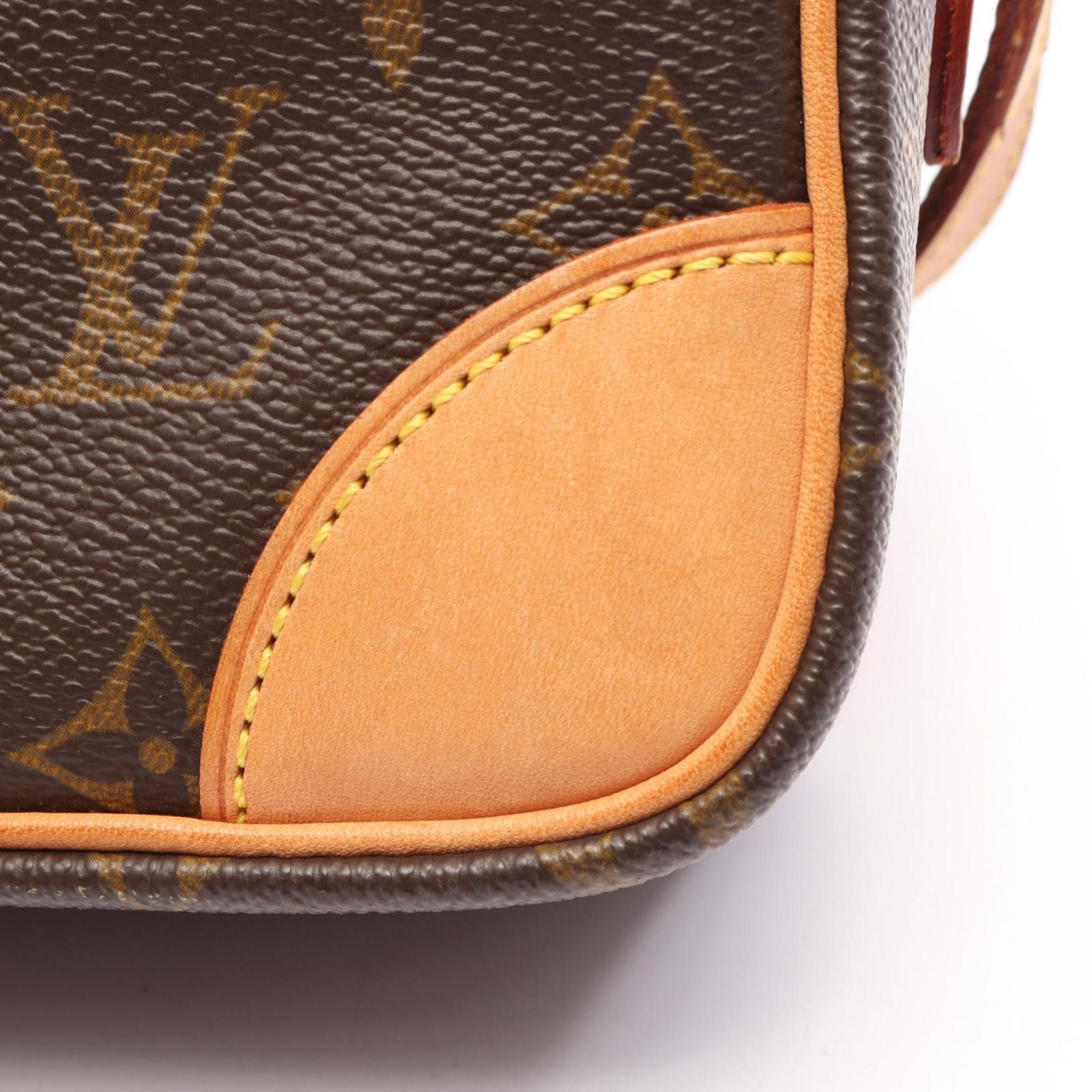 Louis Vuitton Shoulder Bag Trocadero 27 Monogram Canvas Leather — view 6