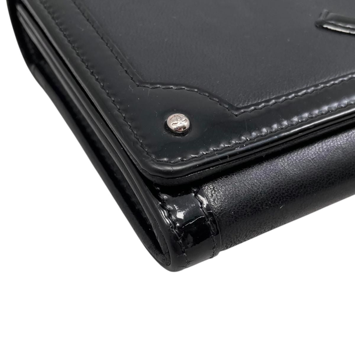 Chanel Bifold Wallet Patent CC Logo Leather Black Silver — view 3