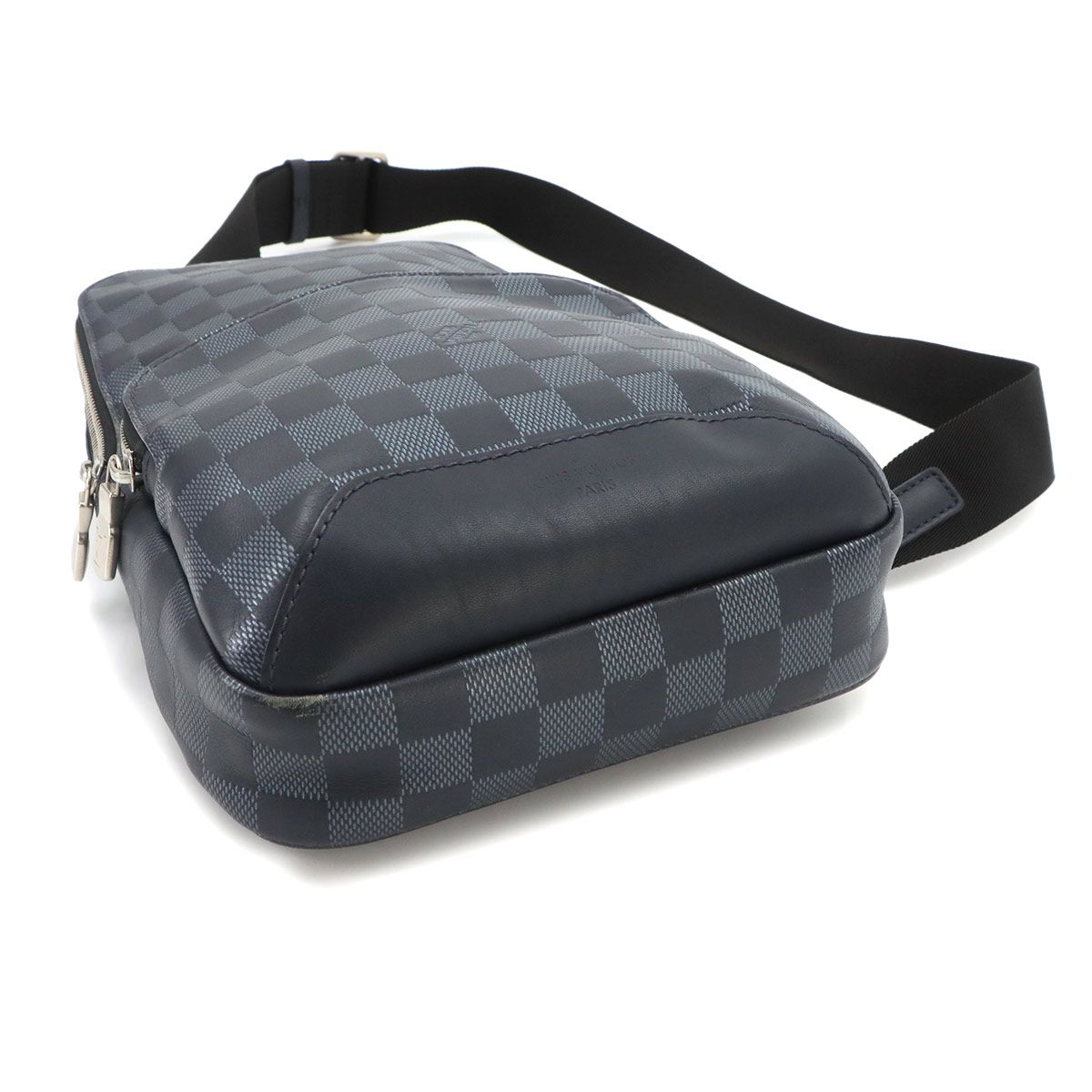 Louis Vuitton Damier Infini Avenue Sling Bag Navy — view 5